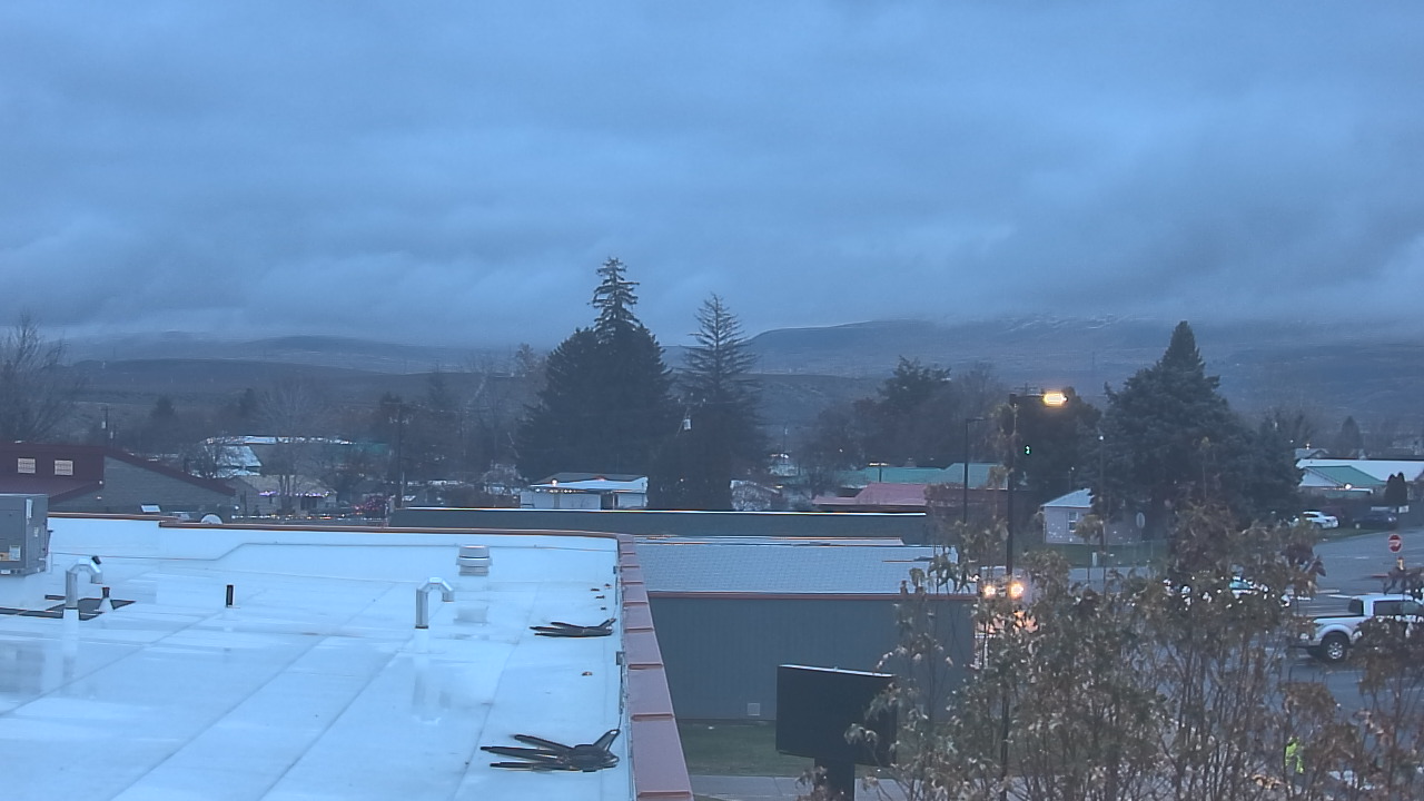 Thumbnail for current weather camera view from Bridgeport High School in Bridgeport, Washington