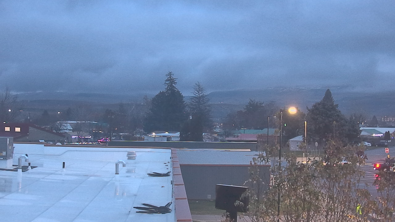 Thumbnail for current weather camera view from Bridgeport High School in Bridgeport, Washington