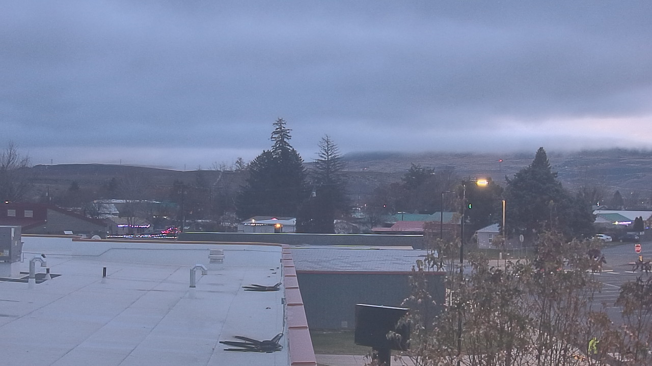 Thumbnail for current weather camera view from Bridgeport High School in Bridgeport, Washington
