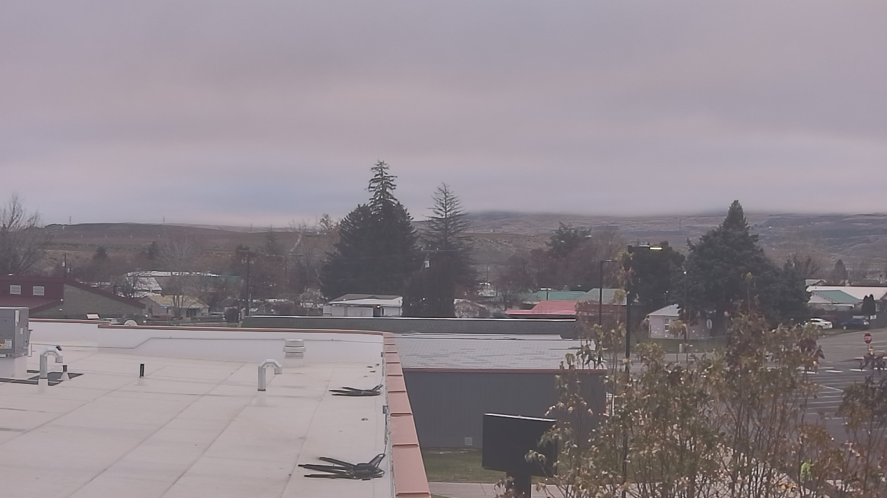 Thumbnail for current weather camera view from Bridgeport High School in Bridgeport, Washington
