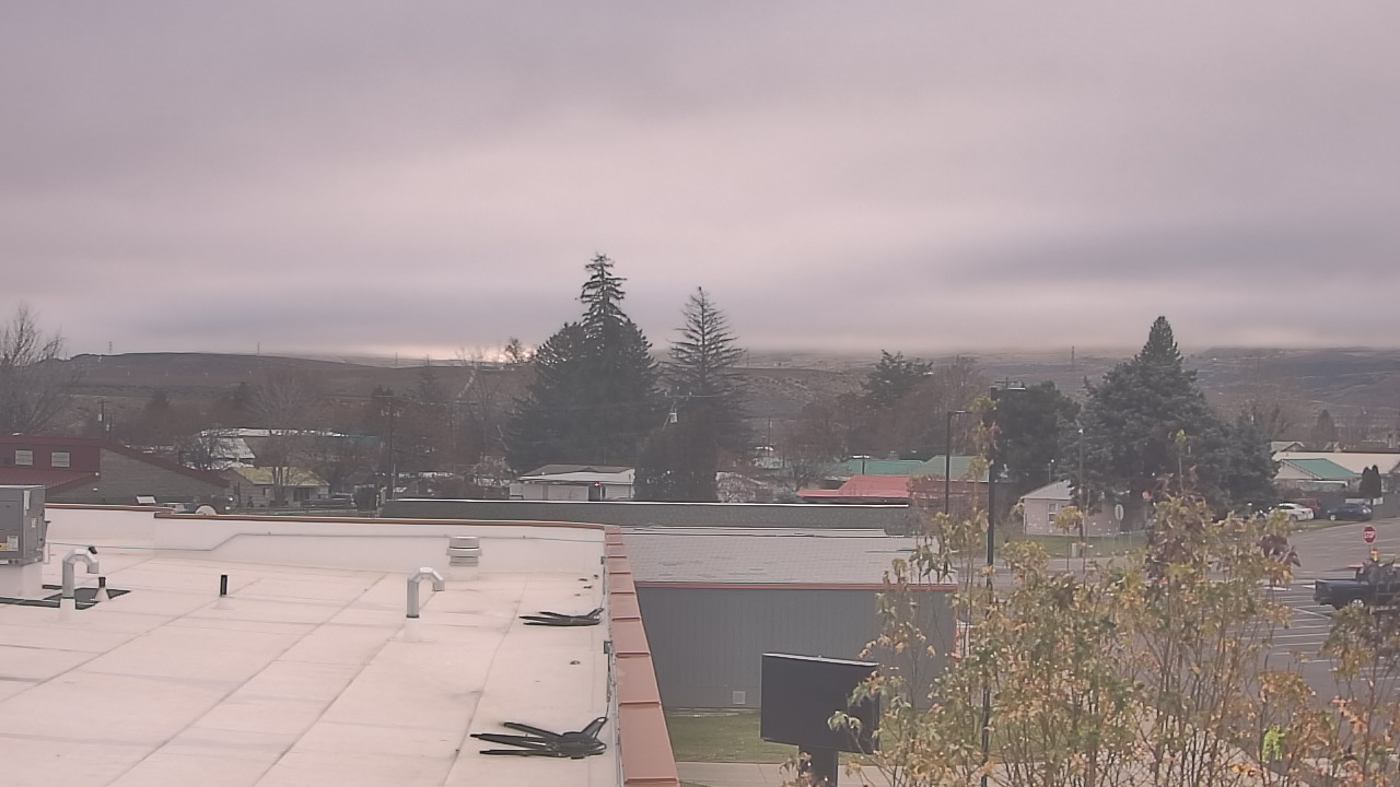 Thumbnail for current weather camera view from Bridgeport High School in Bridgeport, Washington