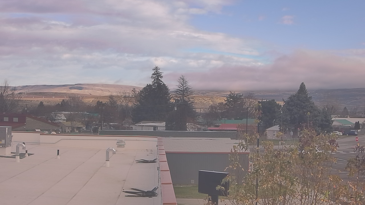 Thumbnail for current weather camera view from Bridgeport High School in Bridgeport, Washington