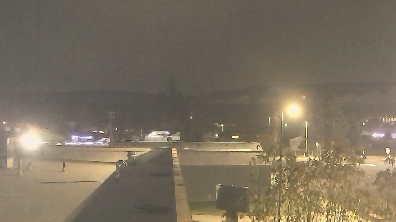 Thumbnail for current weather camera view from Bridgeport High School in Bridgeport, Washington