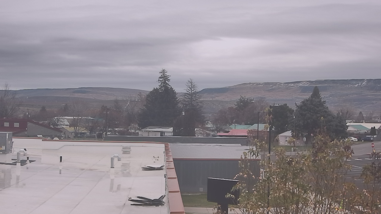 Thumbnail for current weather camera view from Bridgeport High School in Bridgeport, Washington