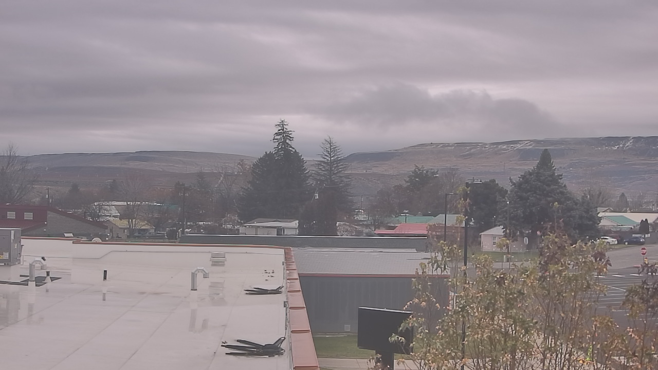 Thumbnail for current weather camera view from Bridgeport High School in Bridgeport, Washington