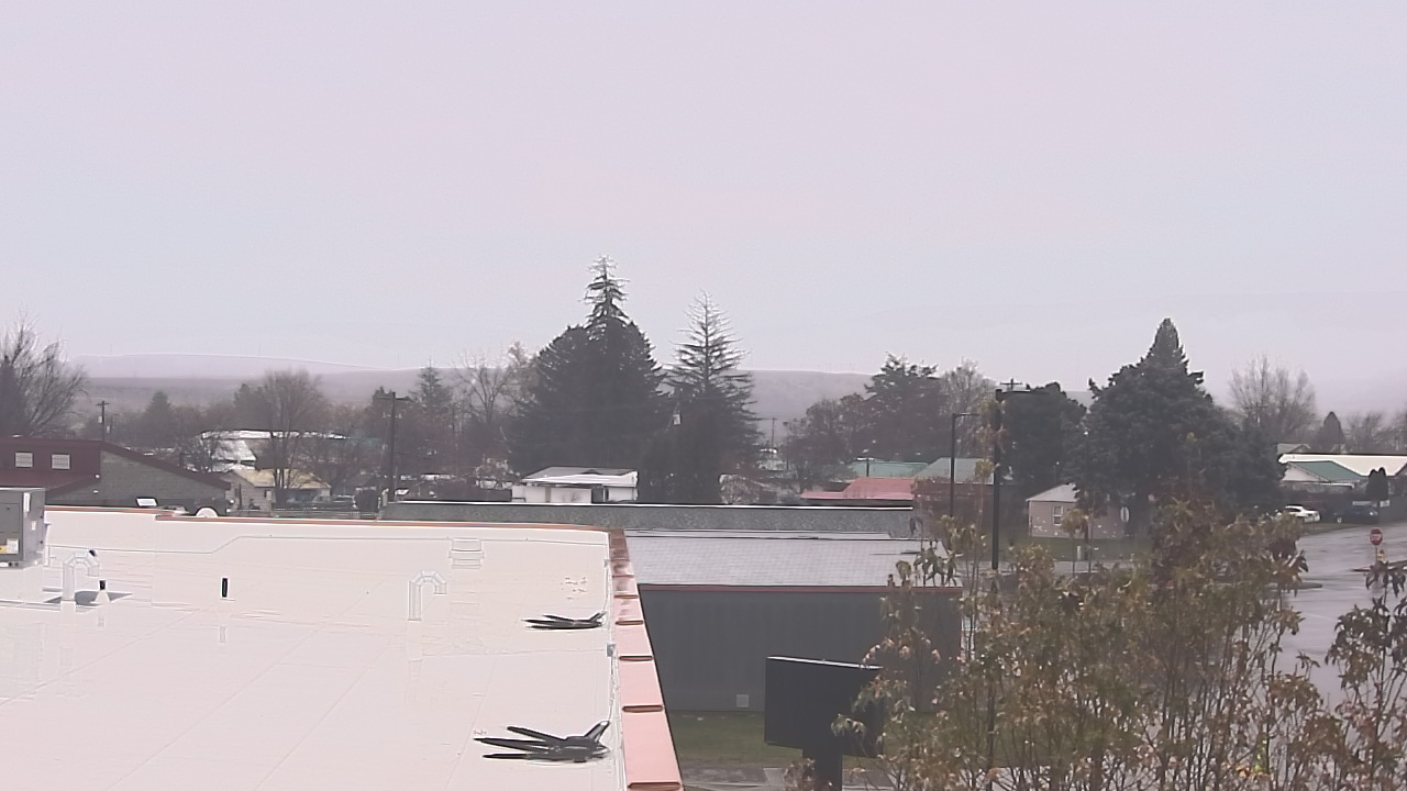 Thumbnail for current weather camera view from Bridgeport High School in Bridgeport, Washington