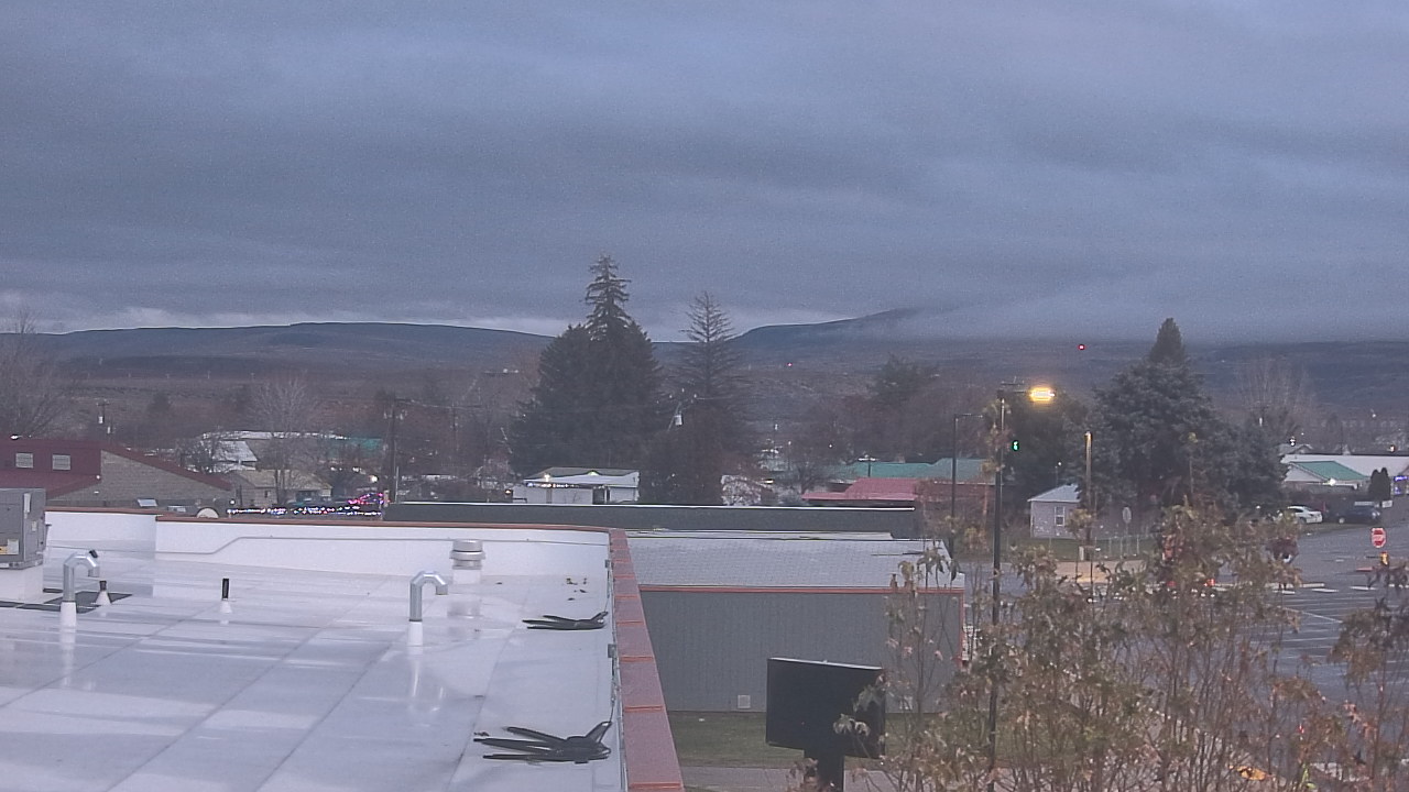 Thumbnail for current weather camera view from Bridgeport High School in Bridgeport, Washington