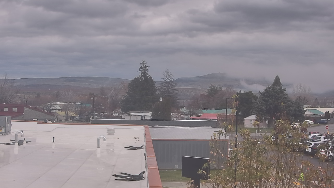 Thumbnail for current weather camera view from Bridgeport High School in Bridgeport, Washington