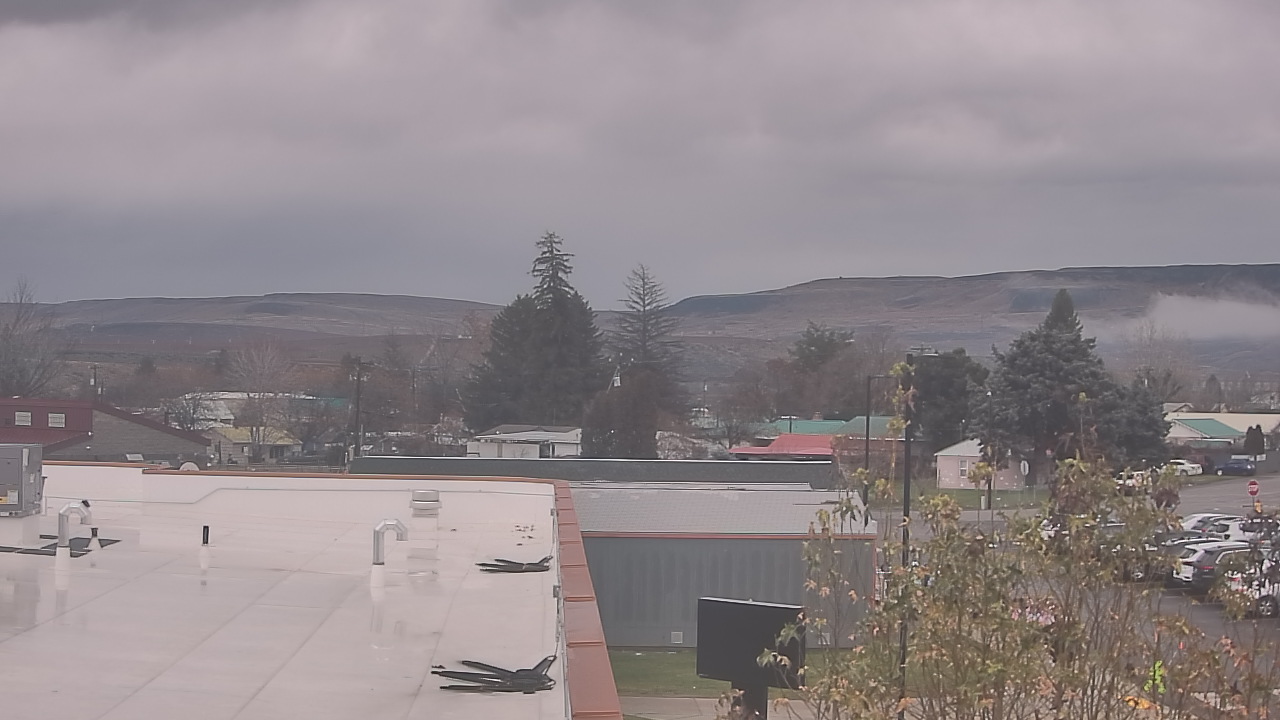 Thumbnail for current weather camera view from Bridgeport High School in Bridgeport, Washington