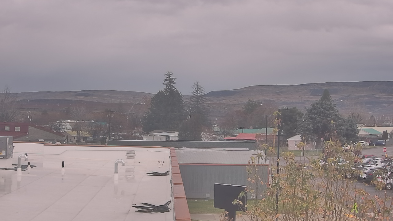 Thumbnail for current weather camera view from Bridgeport High School in Bridgeport, Washington
