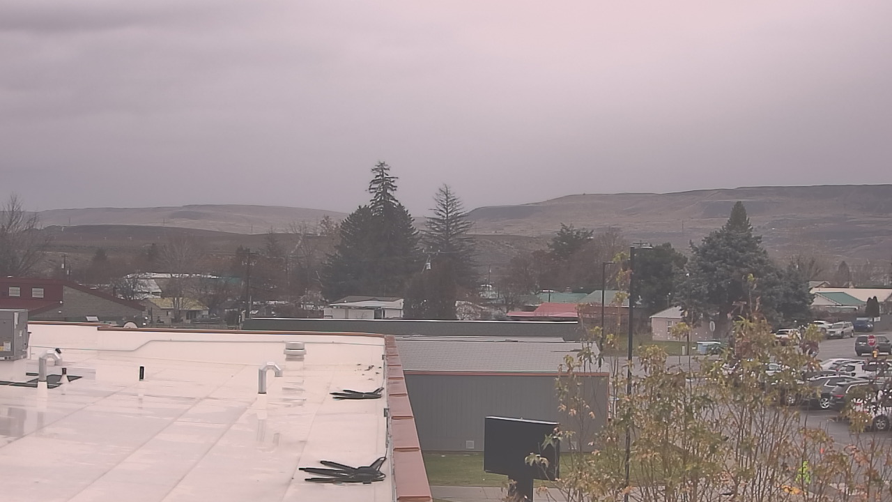 Thumbnail for current weather camera view from Bridgeport High School in Bridgeport, Washington