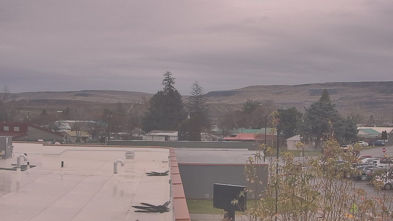 Thumbnail for current weather camera view from Bridgeport High School in Bridgeport, Washington