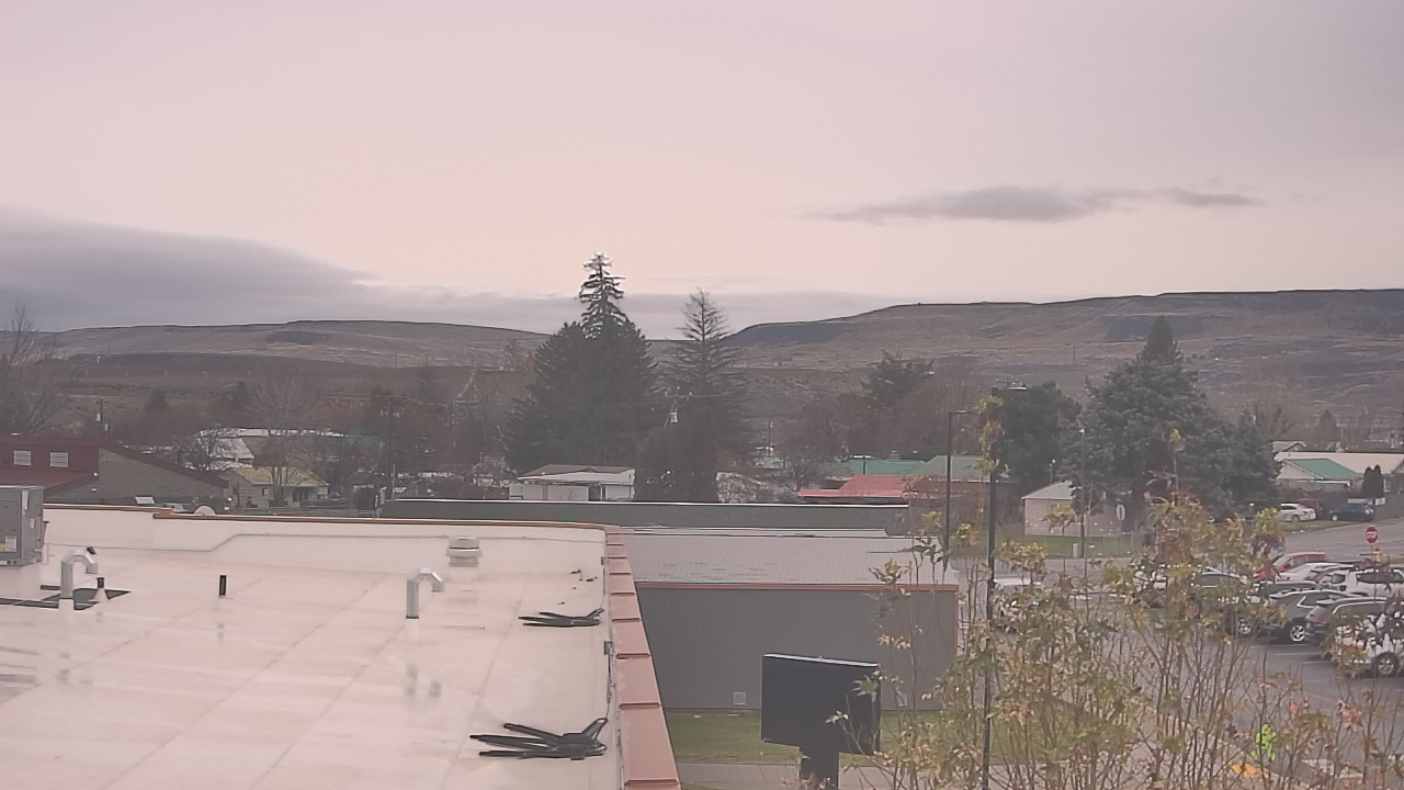 Thumbnail for current weather camera view from Bridgeport High School in Bridgeport, Washington