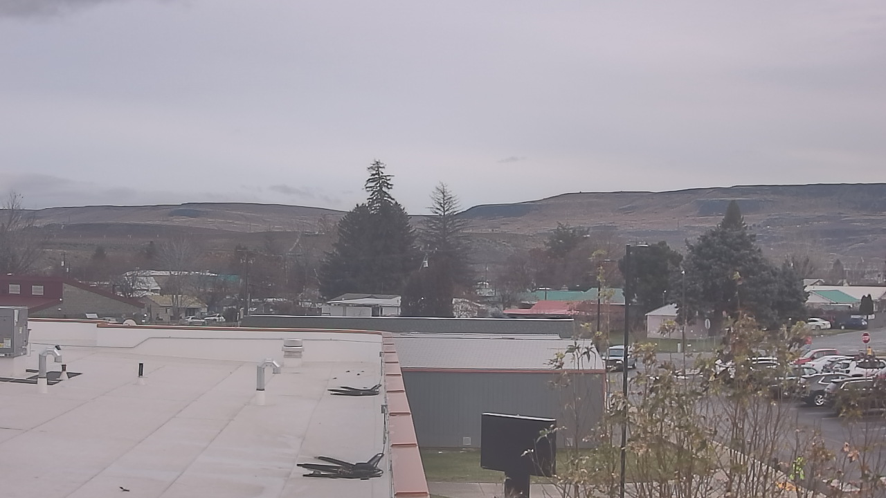 Thumbnail for current weather camera view from Bridgeport High School in Bridgeport, Washington
