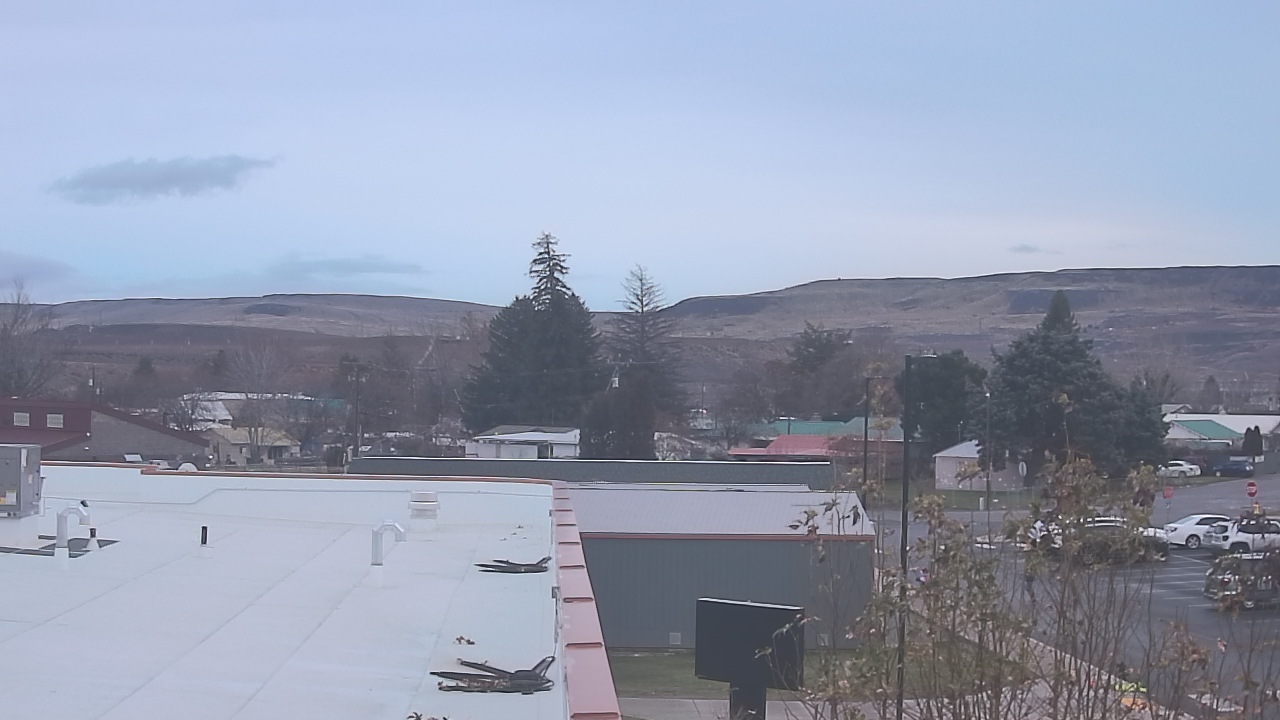 Thumbnail for current weather camera view from Bridgeport High School in Bridgeport, Washington