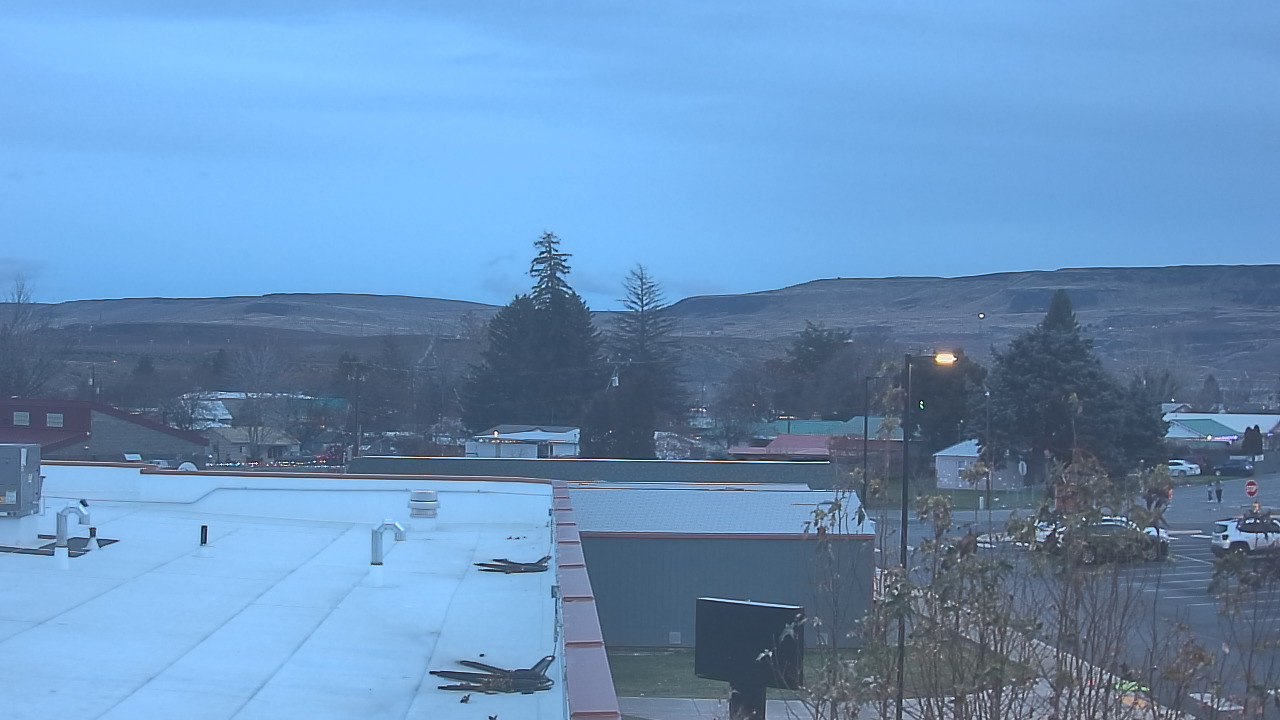 Thumbnail for current weather camera view from Bridgeport High School in Bridgeport, Washington