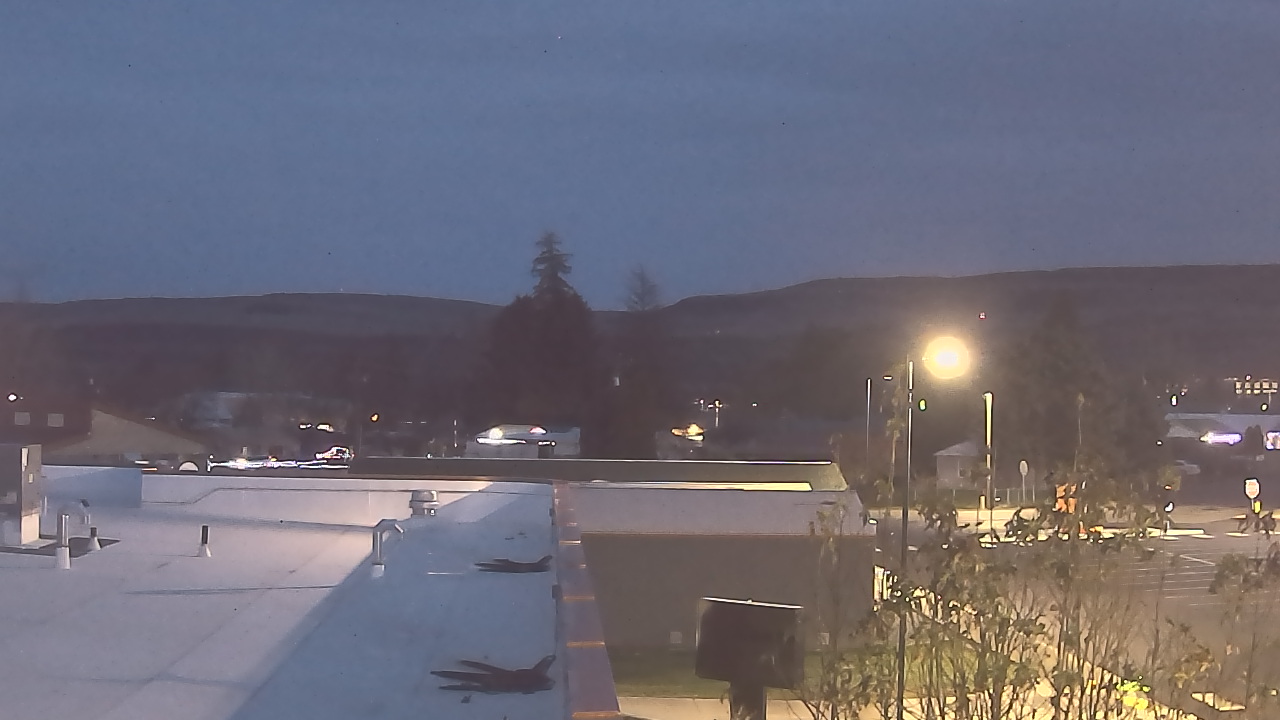 Thumbnail for current weather camera view from Bridgeport High School in Bridgeport, Washington