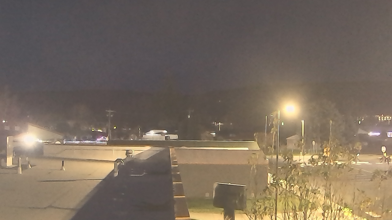 Thumbnail for current weather camera view from Bridgeport High School in Bridgeport, Washington