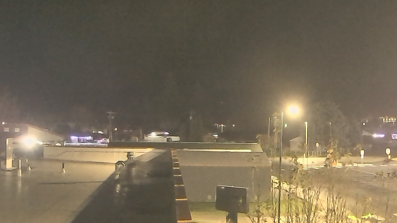 Thumbnail for current weather camera view from Bridgeport High School in Bridgeport, Washington