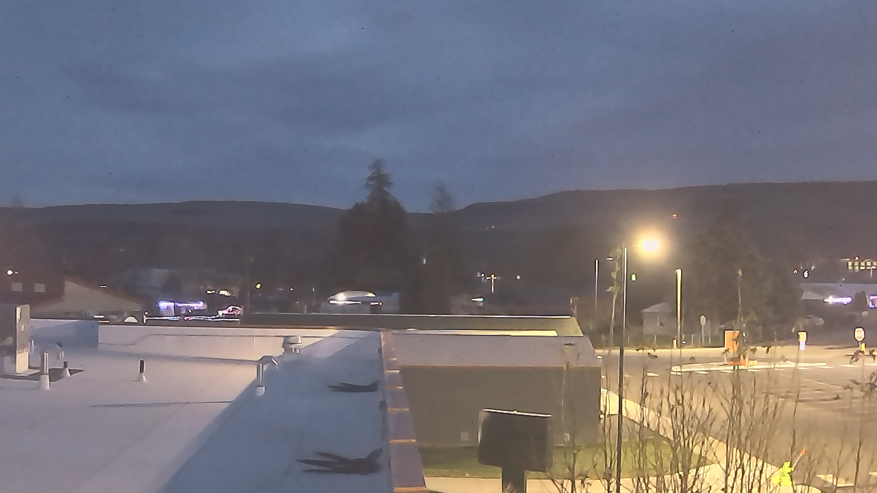 Thumbnail for current weather camera view from Bridgeport High School in Bridgeport, Washington