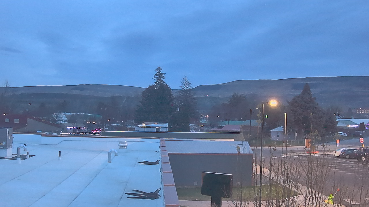 Thumbnail for current weather camera view from Bridgeport High School in Bridgeport, Washington