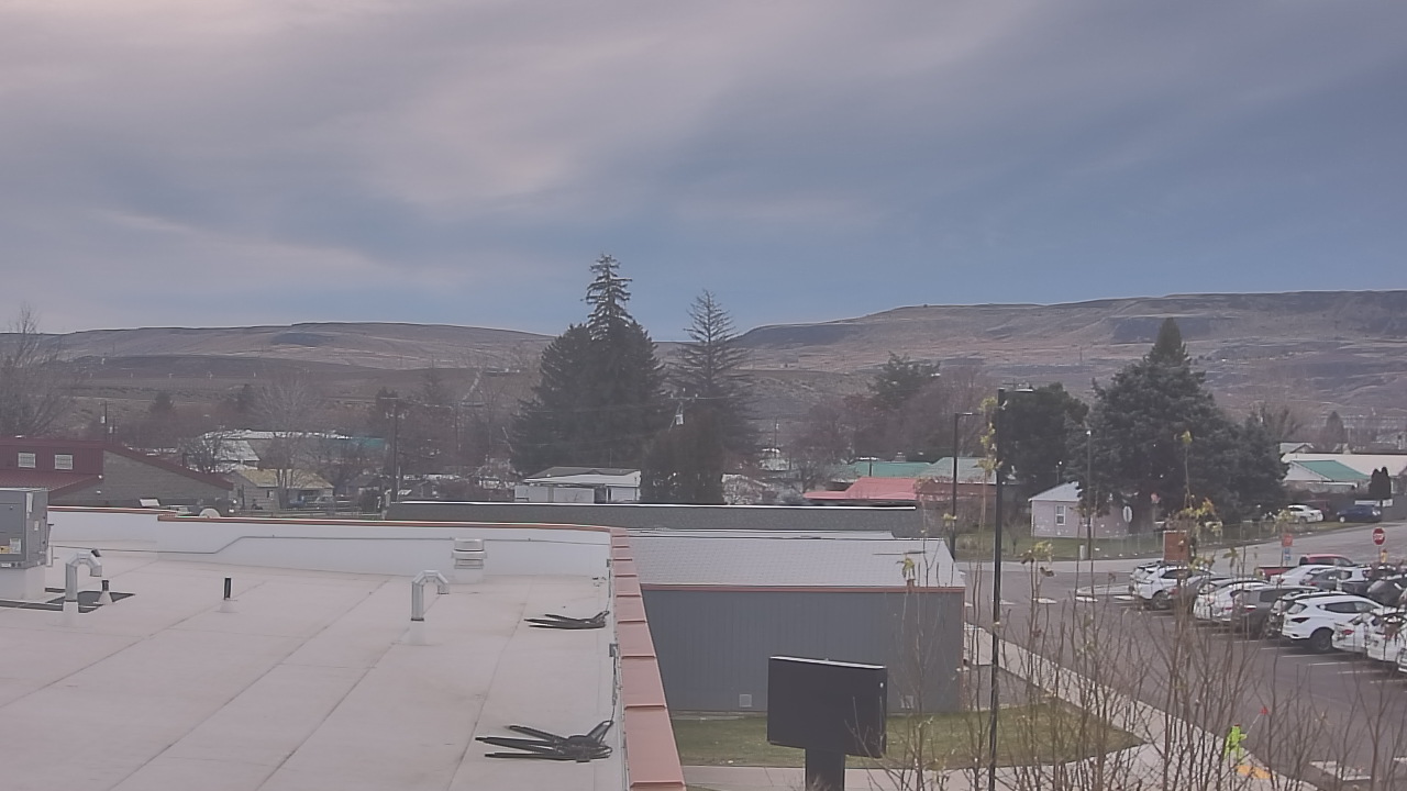 Thumbnail for current weather camera view from Bridgeport High School in Bridgeport, Washington