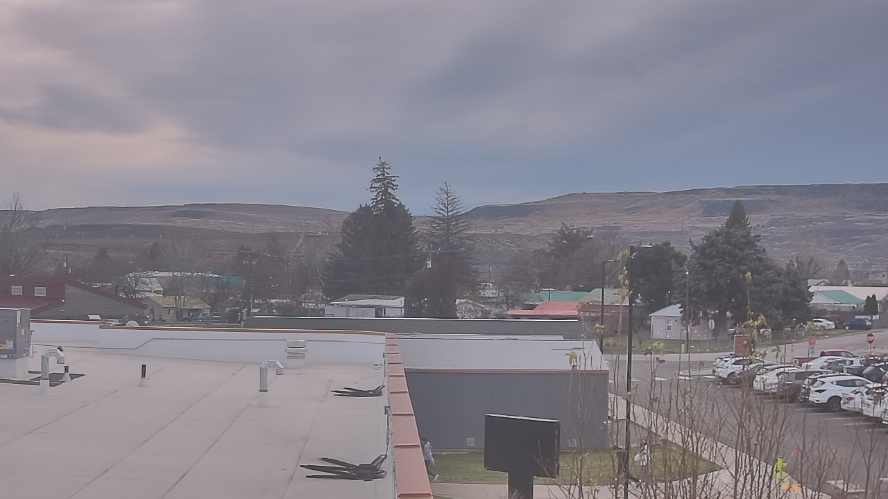 Thumbnail for current weather camera view from Bridgeport High School in Bridgeport, Washington