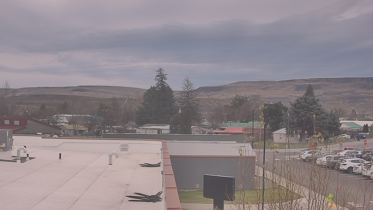 Thumbnail for current weather camera view from Bridgeport High School in Bridgeport, Washington