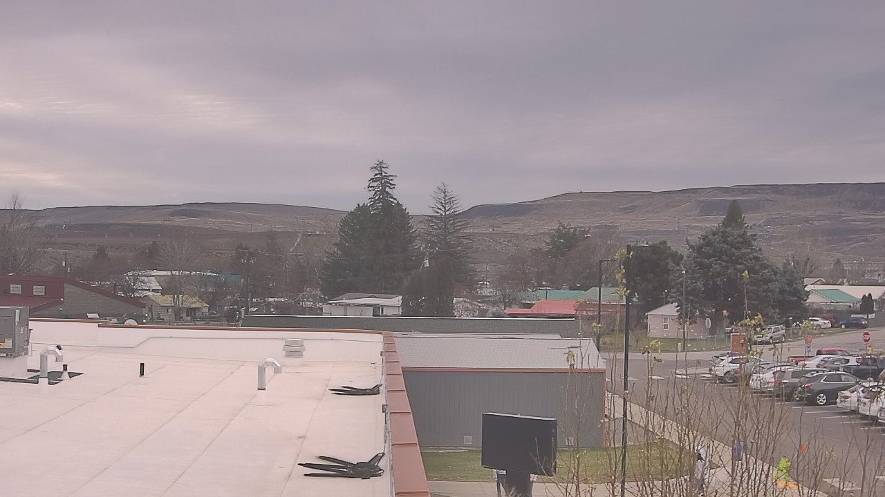 Thumbnail for current weather camera view from Bridgeport High School in Bridgeport, Washington