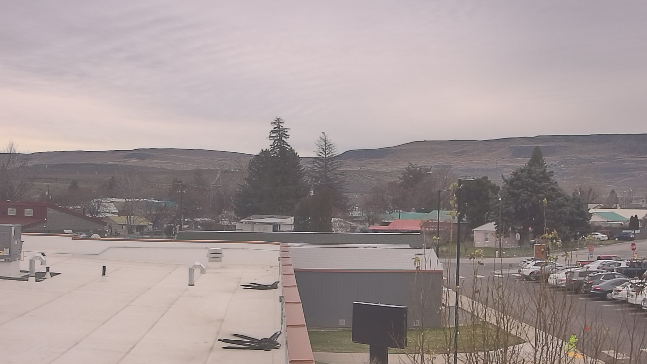 Thumbnail for current weather camera view from Bridgeport High School in Bridgeport, Washington