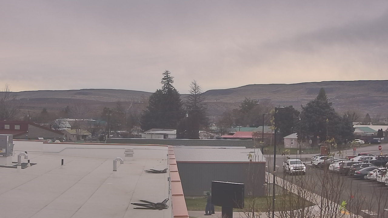 Thumbnail for current weather camera view from Bridgeport High School in Bridgeport, Washington