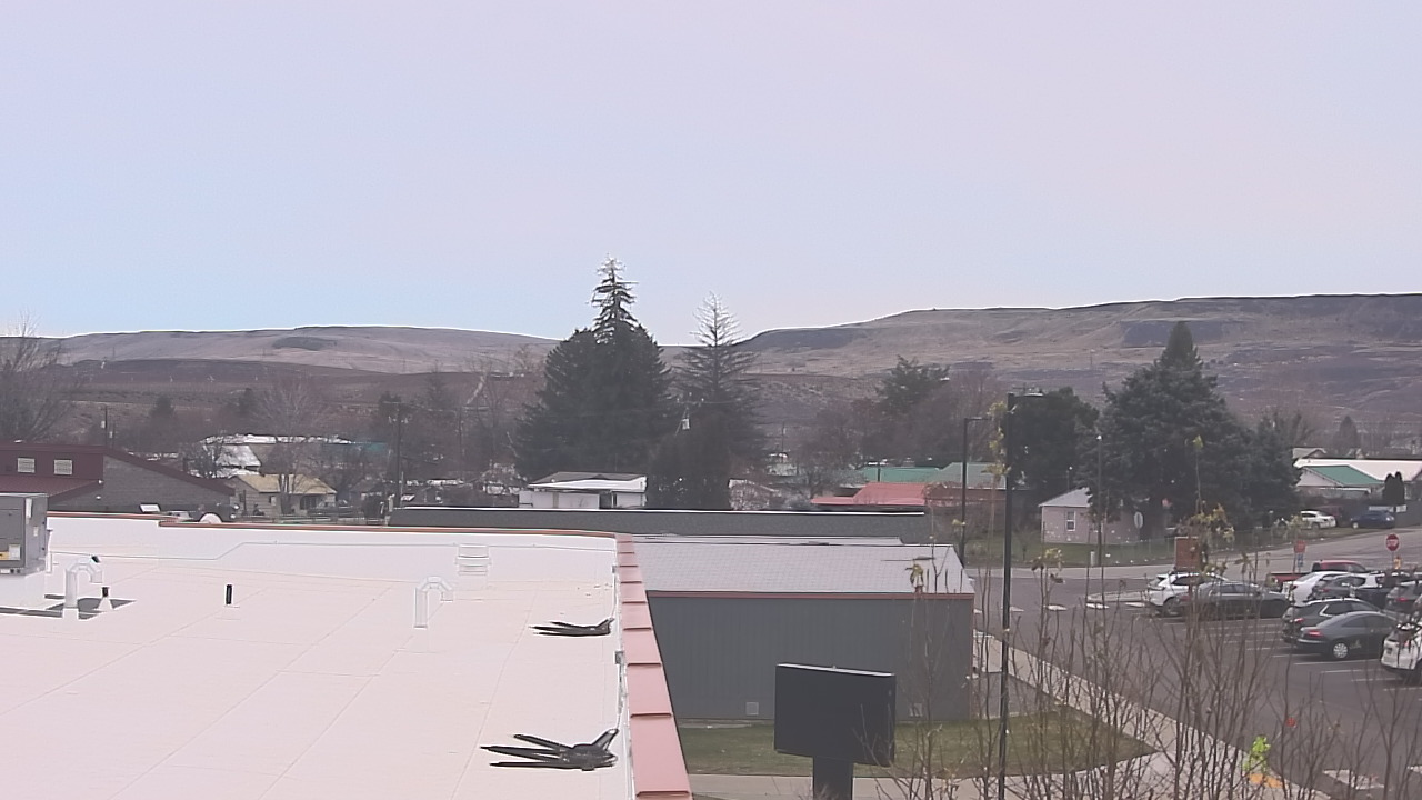 Thumbnail for current weather camera view from Bridgeport High School in Bridgeport, Washington