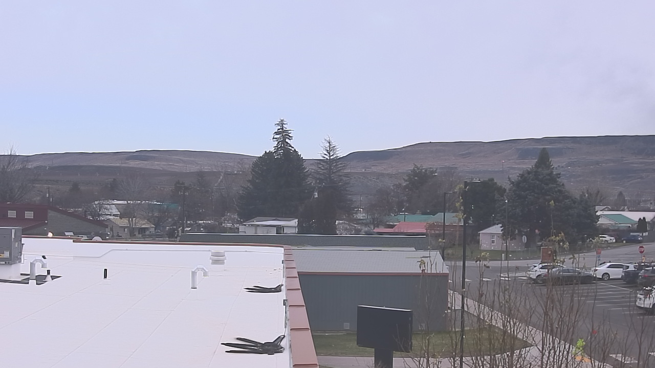 Thumbnail for current weather camera view from Bridgeport High School in Bridgeport, Washington