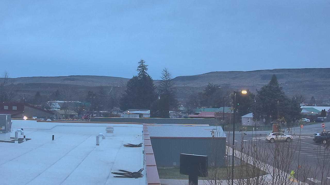 Thumbnail for current weather camera view from Bridgeport High School in Bridgeport, Washington