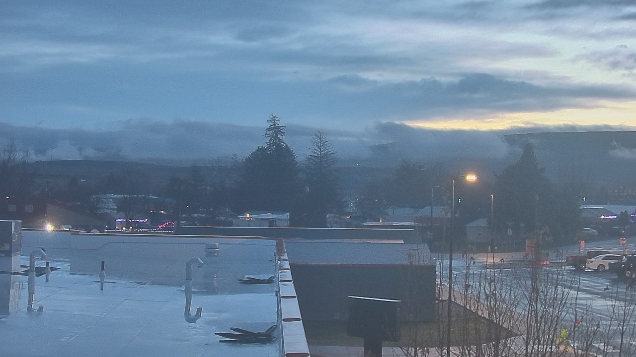 Thumbnail for current weather camera view from Bridgeport High School in Bridgeport, Washington