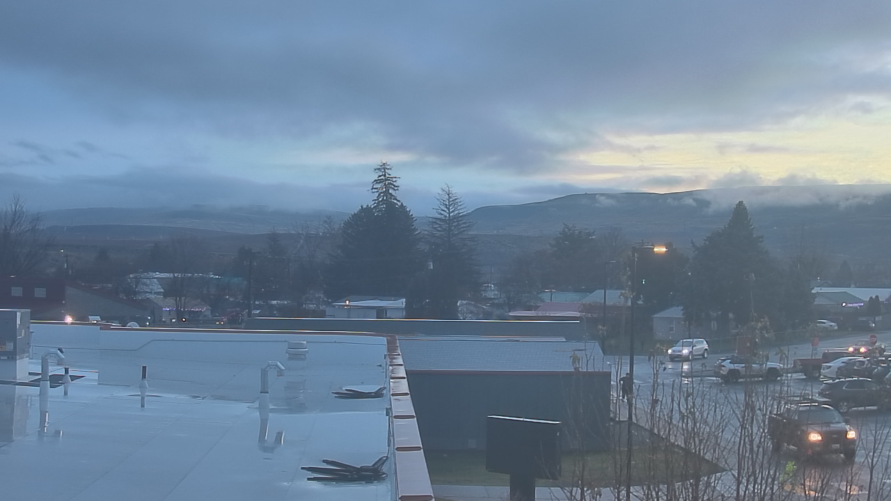 Thumbnail for current weather camera view from Bridgeport High School in Bridgeport, Washington