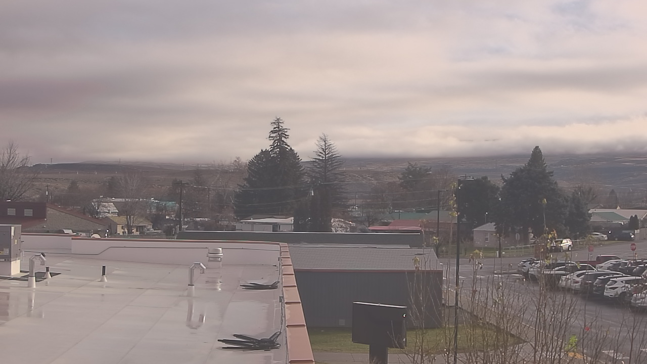 Thumbnail for current weather camera view from Bridgeport High School in Bridgeport, Washington