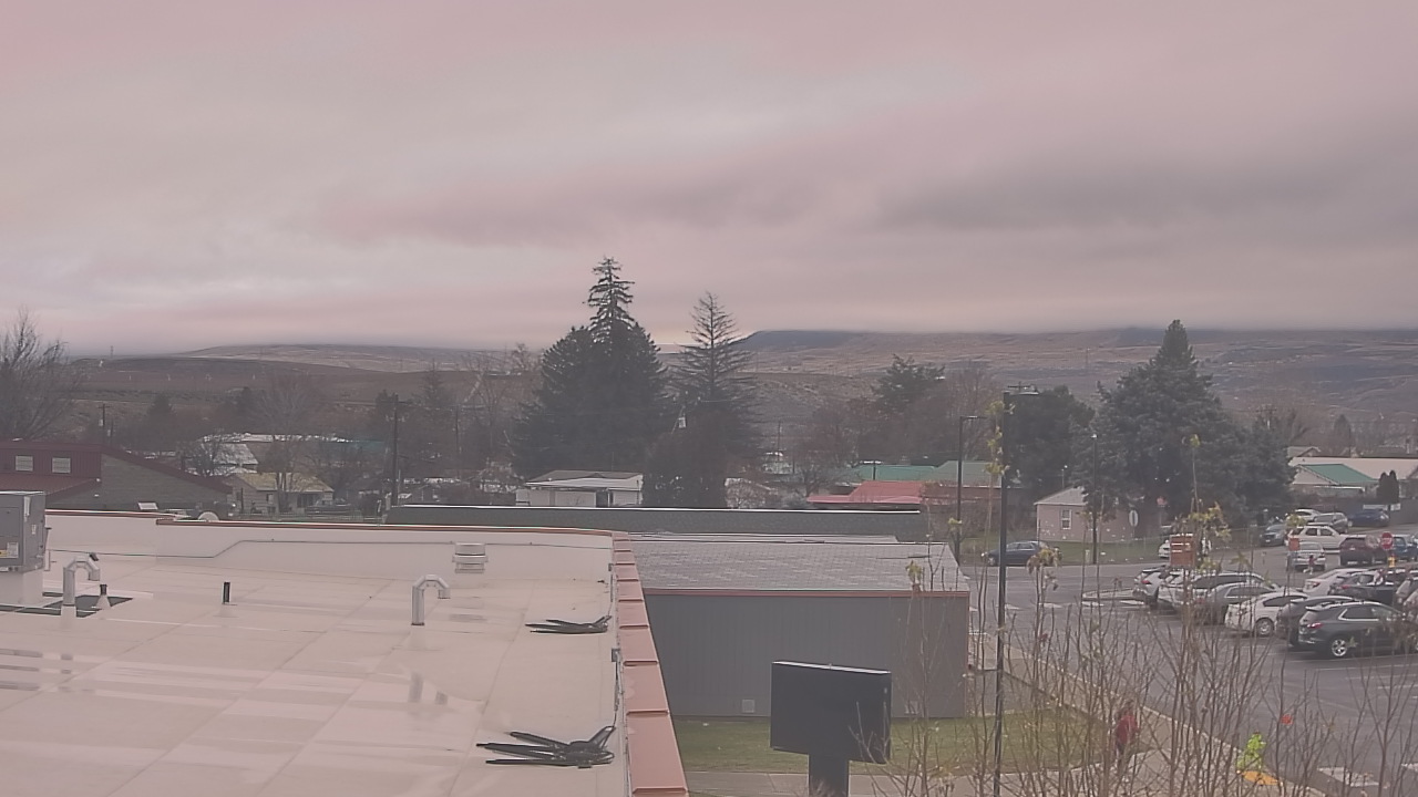 Thumbnail for current weather camera view from Bridgeport High School in Bridgeport, Washington