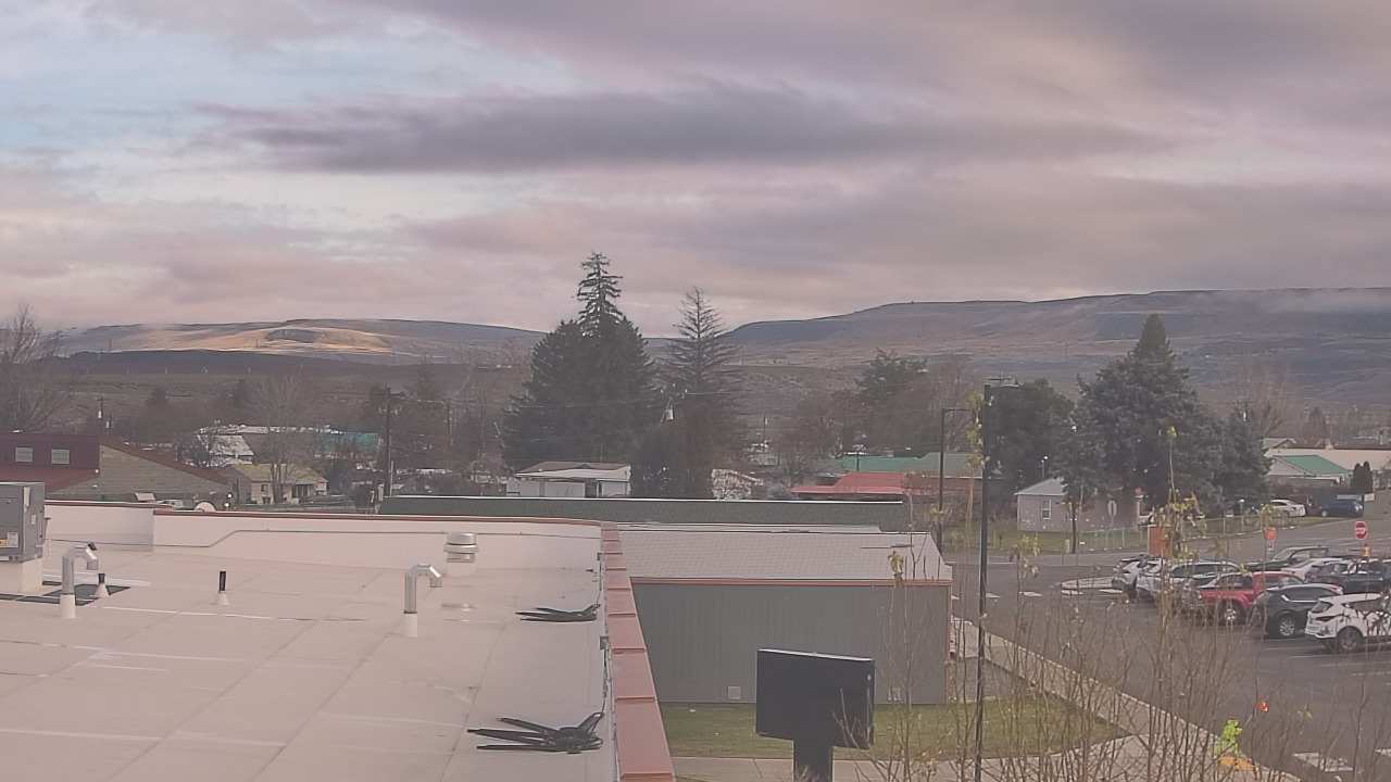Thumbnail for current weather camera view from Bridgeport High School in Bridgeport, Washington