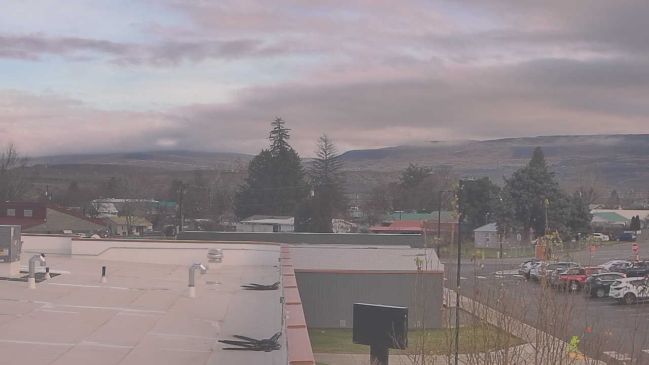 Thumbnail for current weather camera view from Bridgeport High School in Bridgeport, Washington