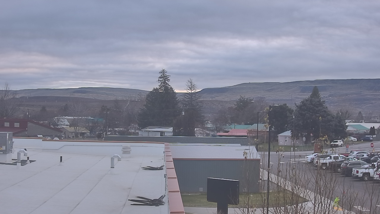 Thumbnail for current weather camera view from Bridgeport High School in Bridgeport, Washington