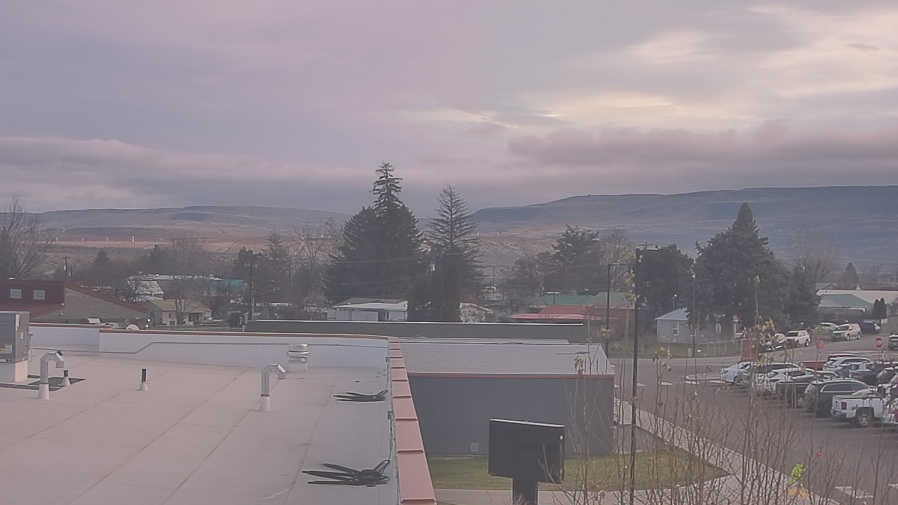 Thumbnail for current weather camera view from Bridgeport High School in Bridgeport, Washington