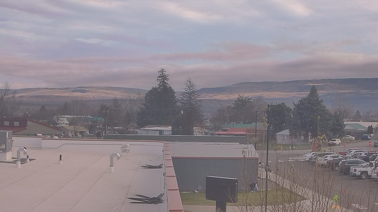 Thumbnail for current weather camera view from Bridgeport High School in Bridgeport, Washington