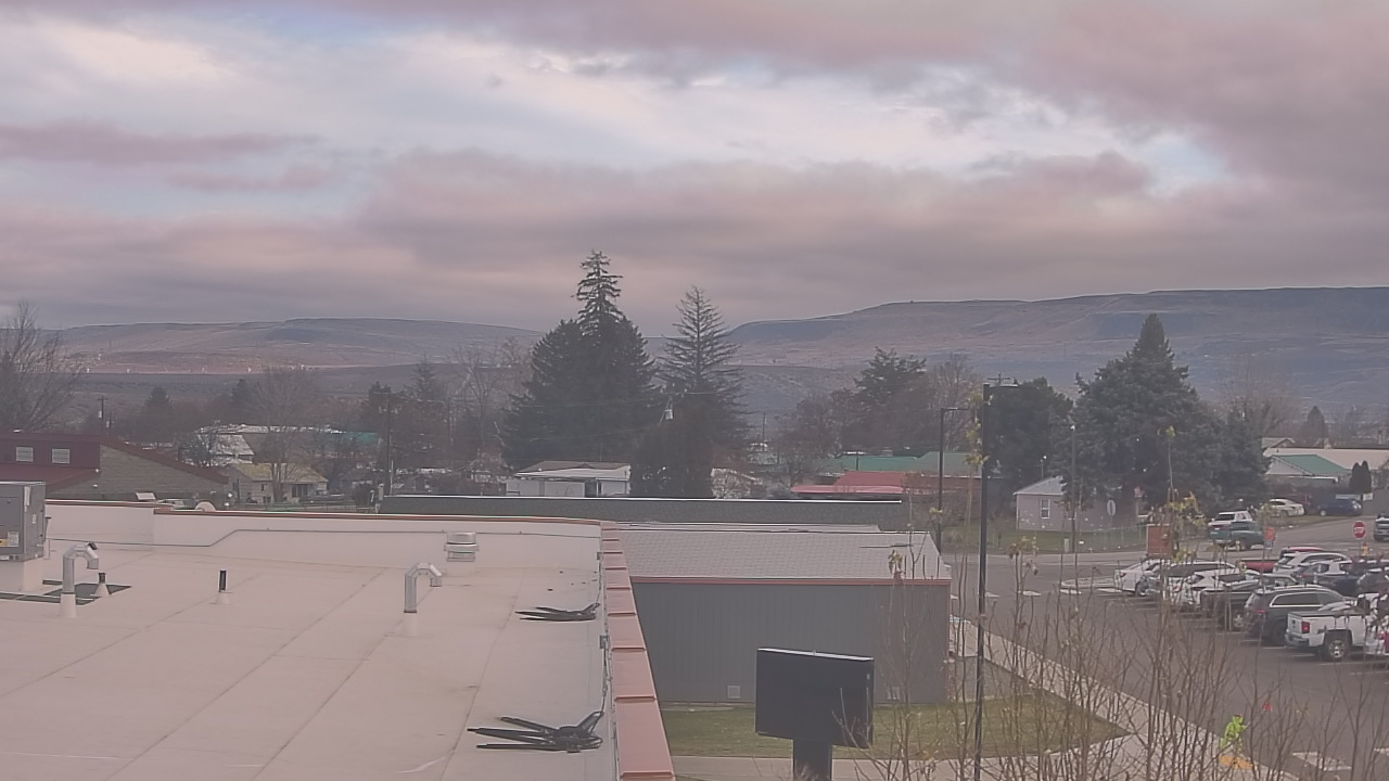 Thumbnail for current weather camera view from Bridgeport High School in Bridgeport, Washington