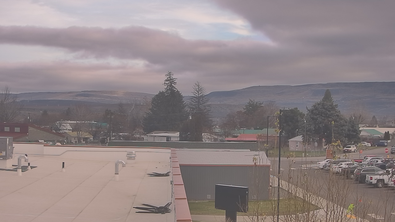 Thumbnail for current weather camera view from Bridgeport High School in Bridgeport, Washington