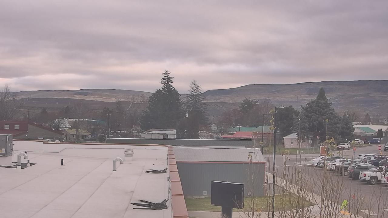 Thumbnail for current weather camera view from Bridgeport High School in Bridgeport, Washington
