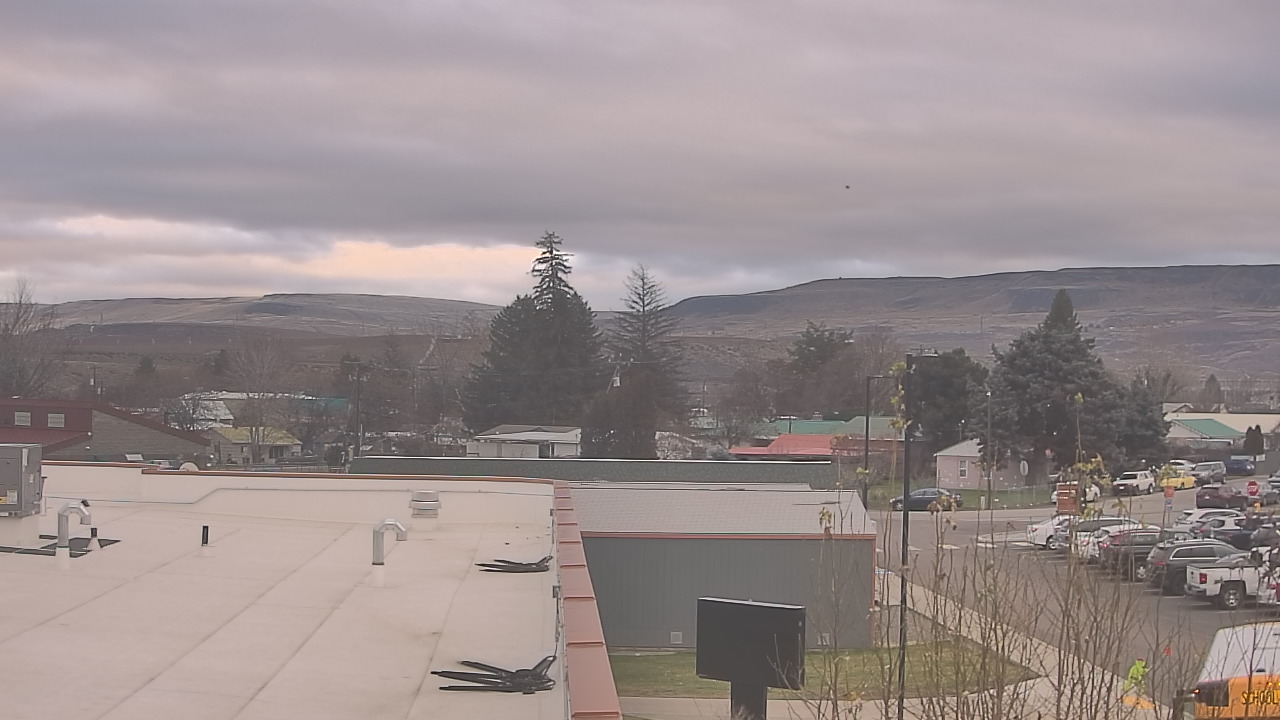 Thumbnail for current weather camera view from Bridgeport High School in Bridgeport, Washington