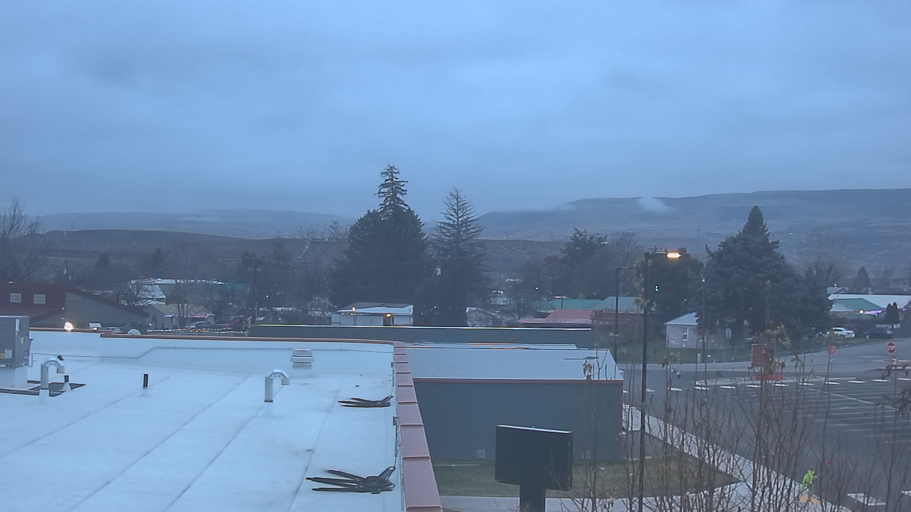 Thumbnail for current weather camera view from Bridgeport High School in Bridgeport, Washington