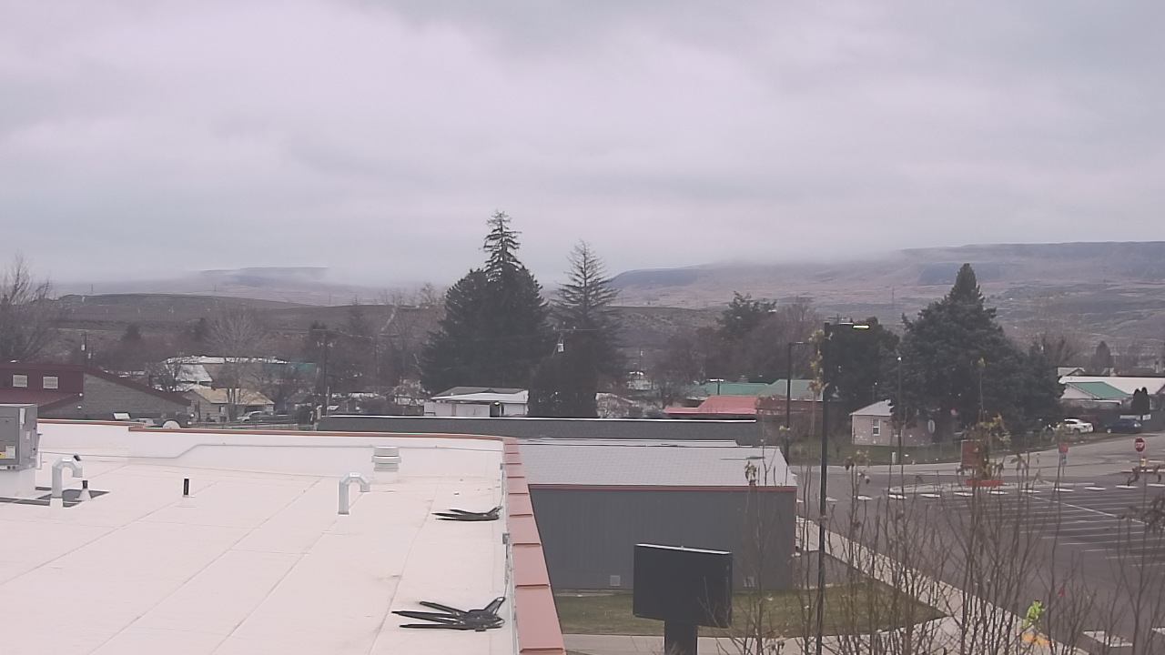 Thumbnail for current weather camera view from Bridgeport High School in Bridgeport, Washington