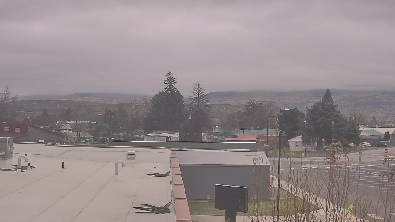 Thumbnail for current weather camera view from Bridgeport High School in Bridgeport, Washington